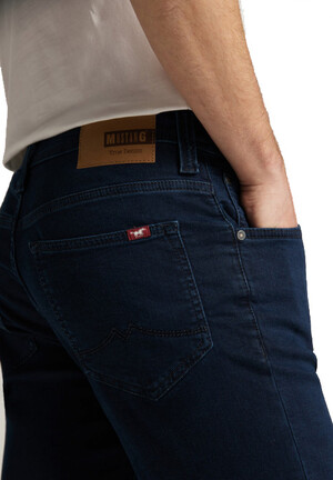 Мужские джинсовые шорты Мустангг  1011731-5000-980